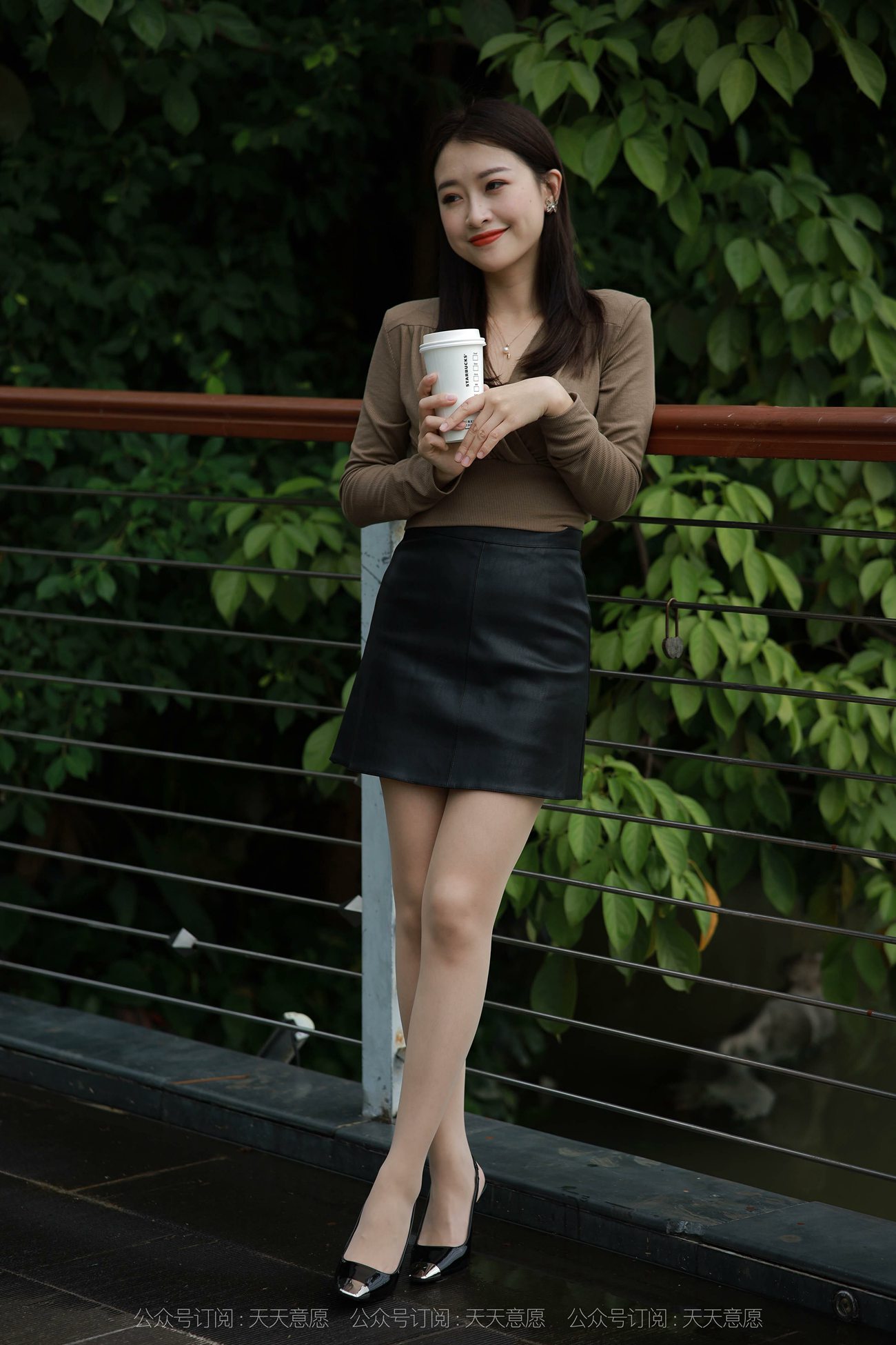 图片[42]-[IESS异思趣向] 耽丝 201021 公园偶遇 小婕 [89P] – 速更版-美库