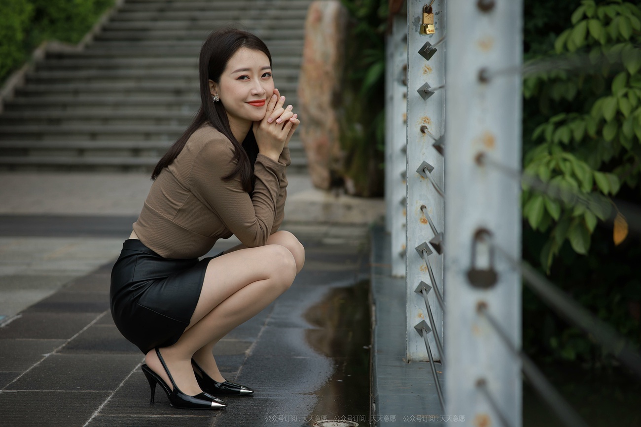 图片[44]-[IESS异思趣向] 耽丝 201021 公园偶遇 小婕 [89P] – 速更版-美库