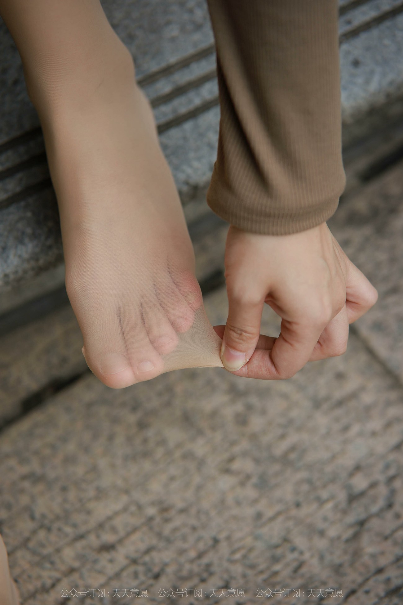 图片[72]-[IESS异思趣向] 耽丝 201021 公园偶遇 小婕 [89P] – 速更版-美库