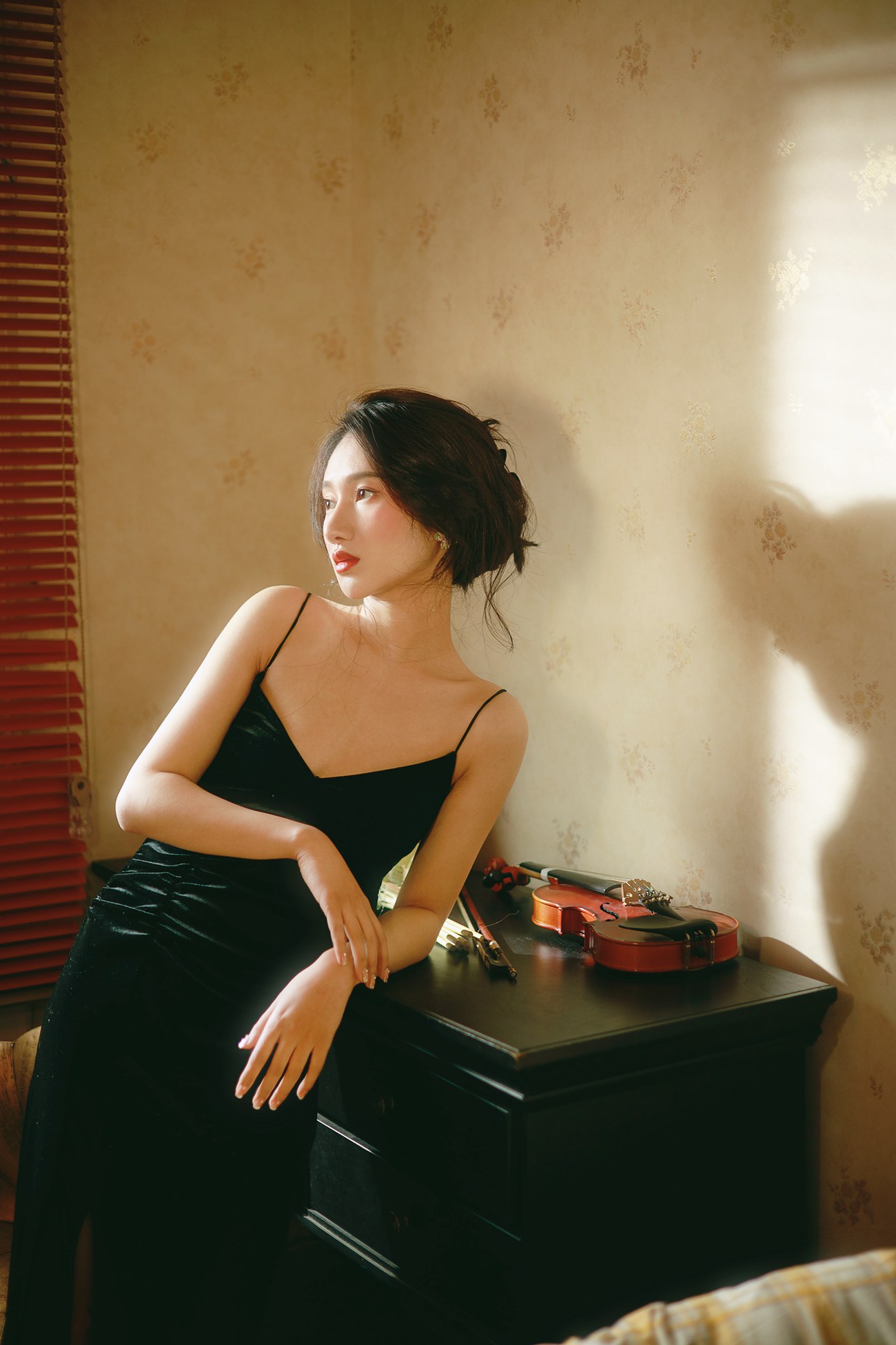 图片[8]-[YITUYU艺图语] 2021.03.22 女人花 雯雯 [34P] – 速更版-美库