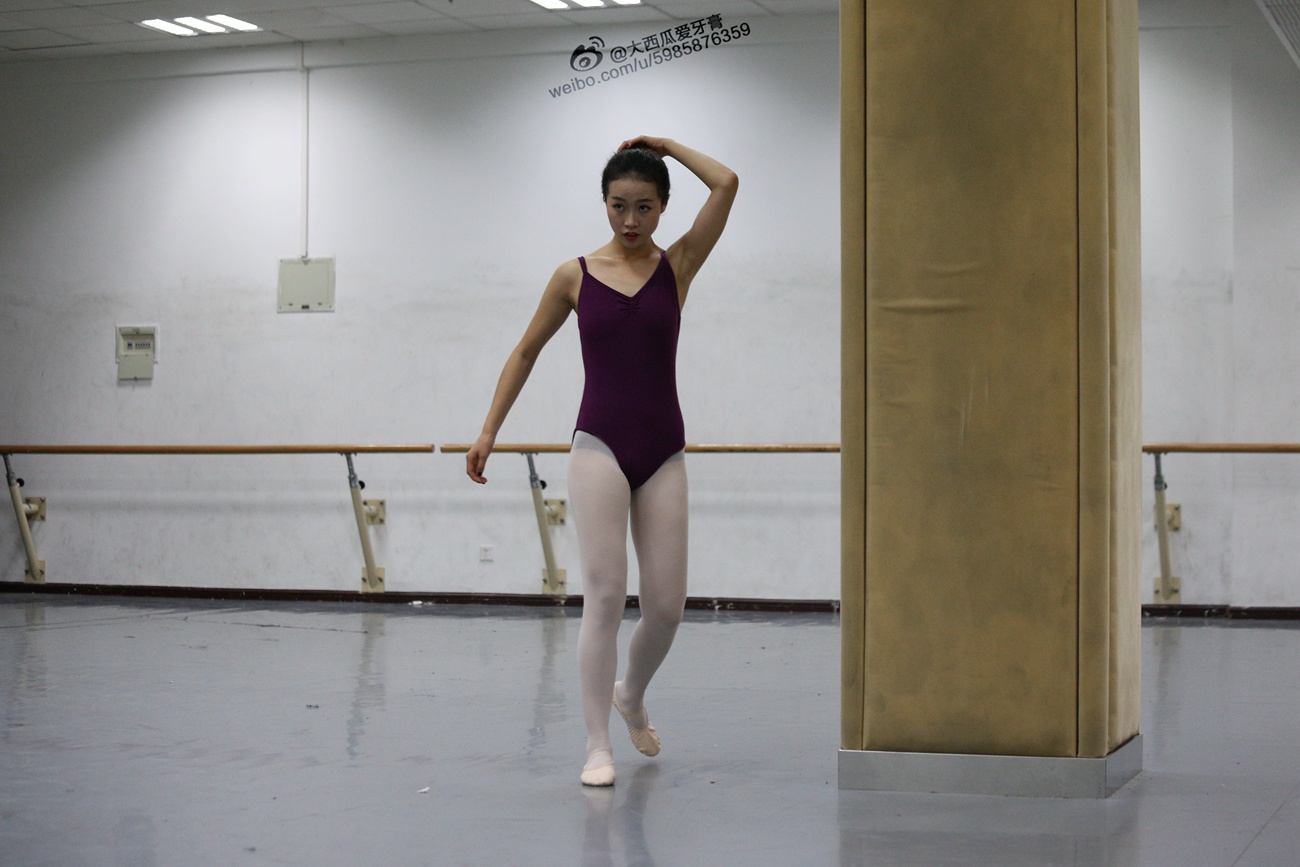 图片[174]-大西瓜爱牙膏-早期作品-W012 舞蹈家3-紫色 [247P] – 速更版-美库