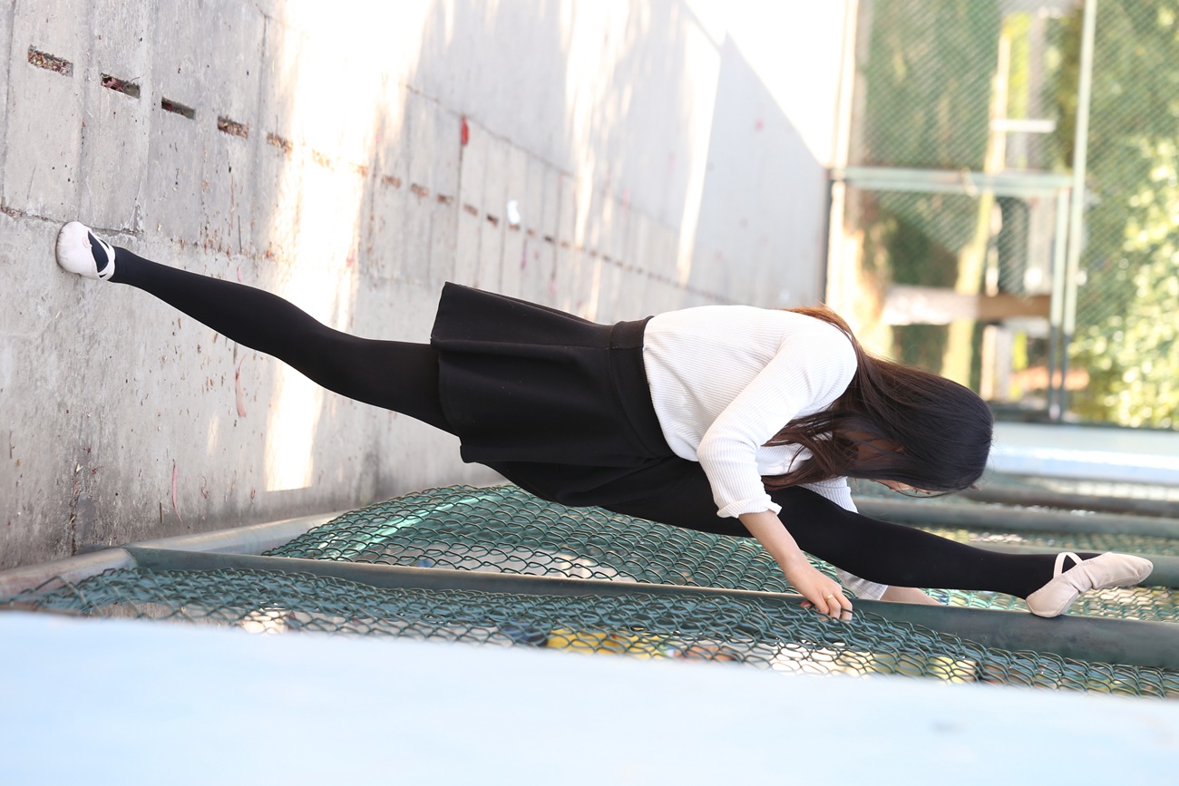 图片[112]-大西瓜爱牙膏-早期作品-W014 舞蹈家5-操场双淑1 [414P] – 速更版-美库