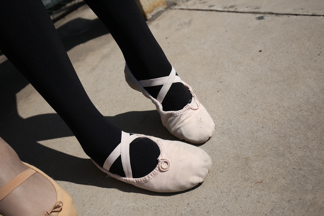 图片[160]-大西瓜爱牙膏-早期作品-W014 舞蹈家5-操场双淑1 [414P] – 速更版-美库