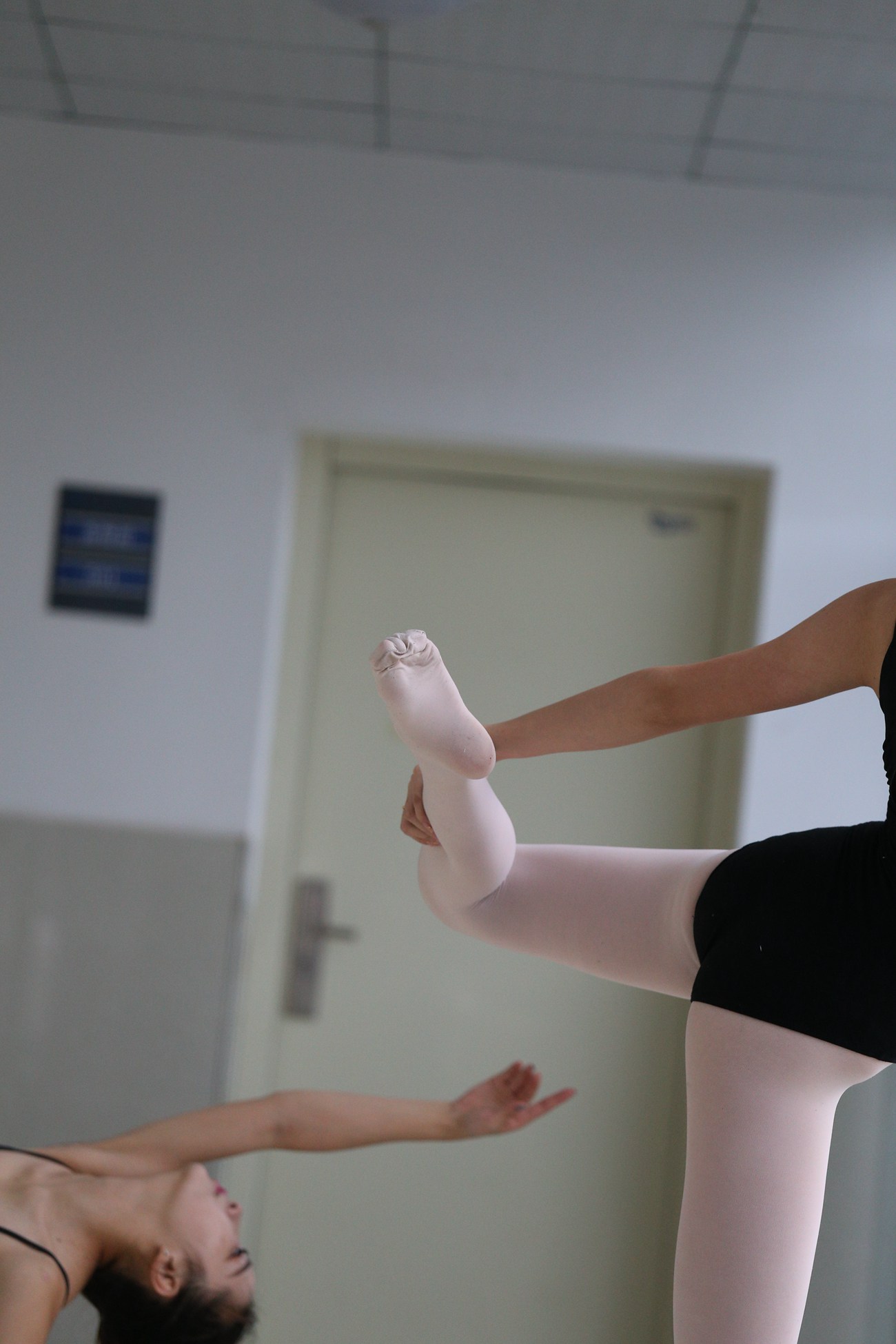 图片[230]-大西瓜爱牙膏-早期作品-W013 舞蹈家4-双黑衣 [515P] – 速更版-美库