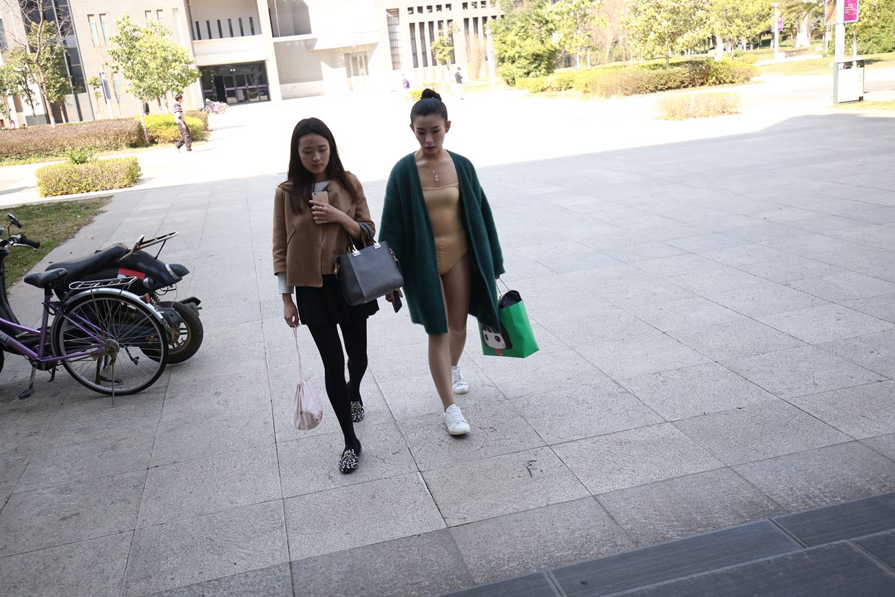 图片[342]-大西瓜爱牙膏-早期作品-W014 舞蹈家5-操场双淑1 [414P] – 速更版-美库