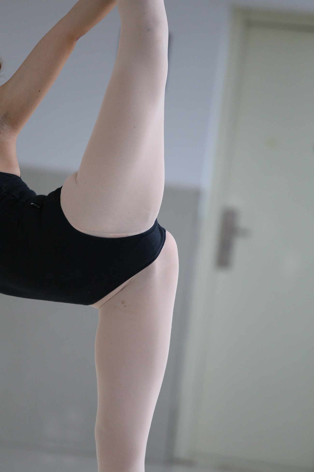 图片[433]-大西瓜爱牙膏-早期作品-W013 舞蹈家4-双黑衣 [515P] – 速更版-美库