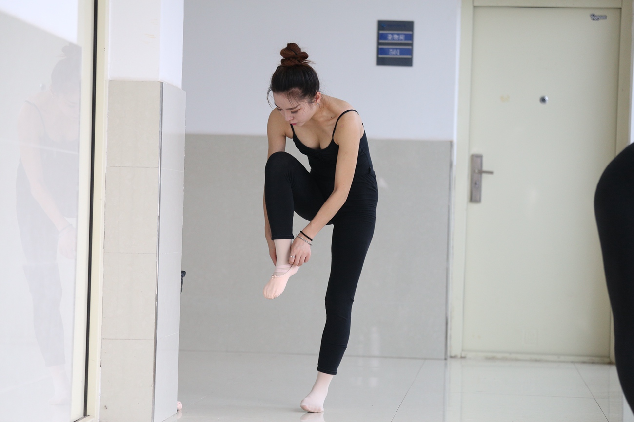 图片[461]-大西瓜爱牙膏-早期作品-W013 舞蹈家4-双黑衣 [515P] – 速更版-美库