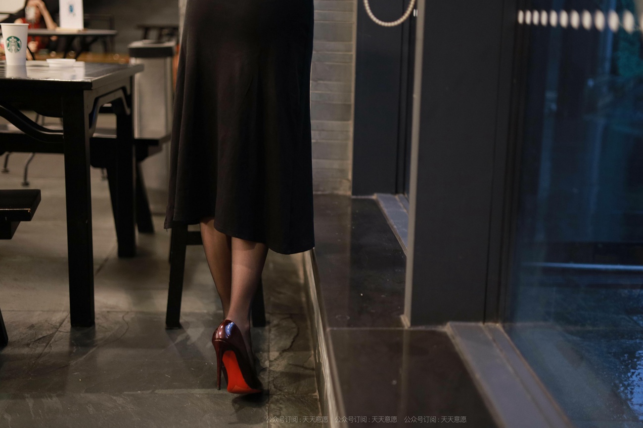 图片[25]-[IESS异思趣向] 2021.09.29 丝享家933：婉苹《黑色长裙》[89P] – 速更版-美库