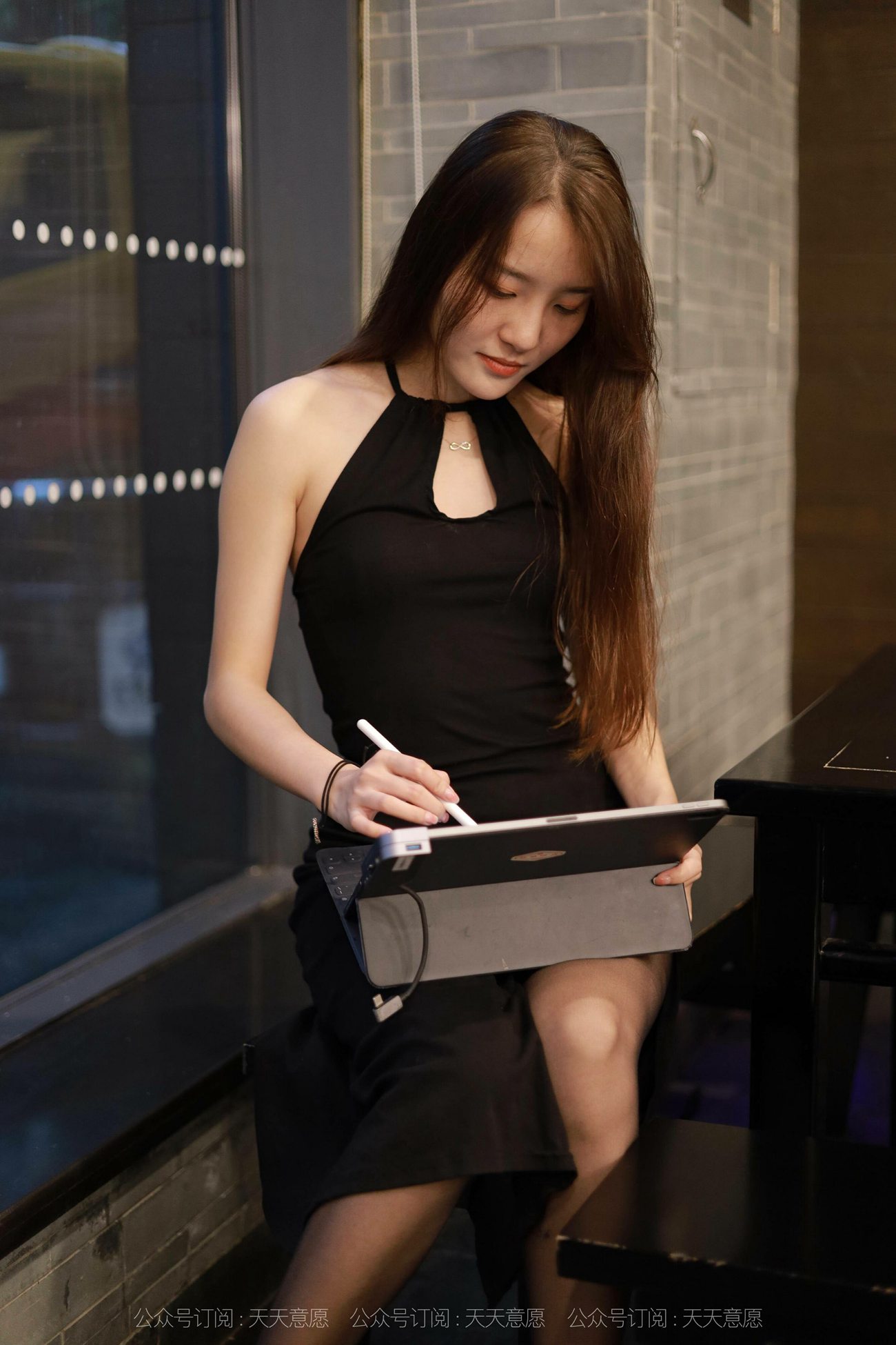 图片[35]-[IESS异思趣向] 2021.09.29 丝享家933：婉苹《黑色长裙》[89P] – 速更版-美库