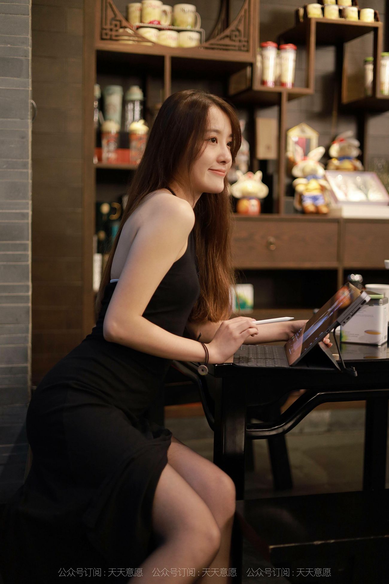 图片[42]-[IESS异思趣向] 2021.09.29 丝享家933：婉苹《黑色长裙》[89P] – 速更版-美库