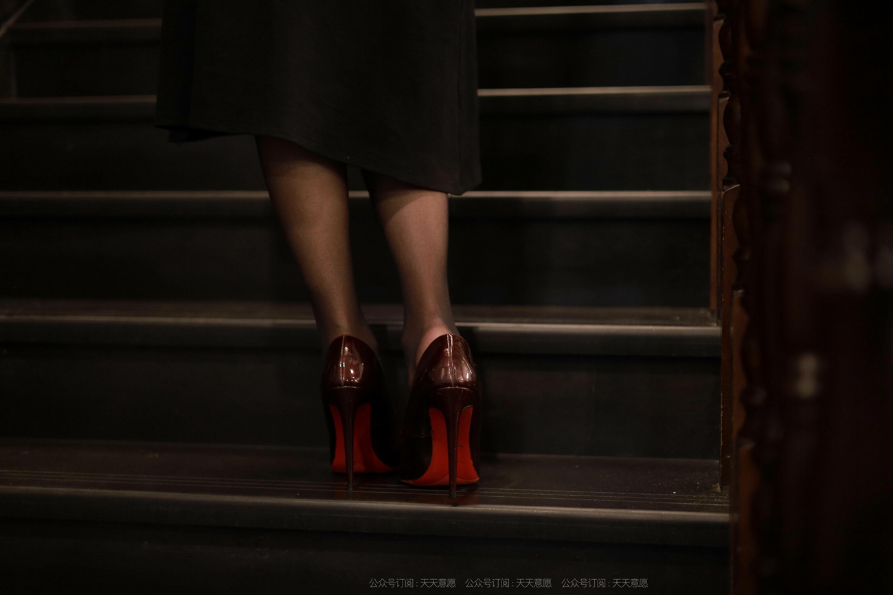 图片[87]-[IESS异思趣向] 2021.09.29 丝享家933：婉苹《黑色长裙》[89P] – 速更版-美库