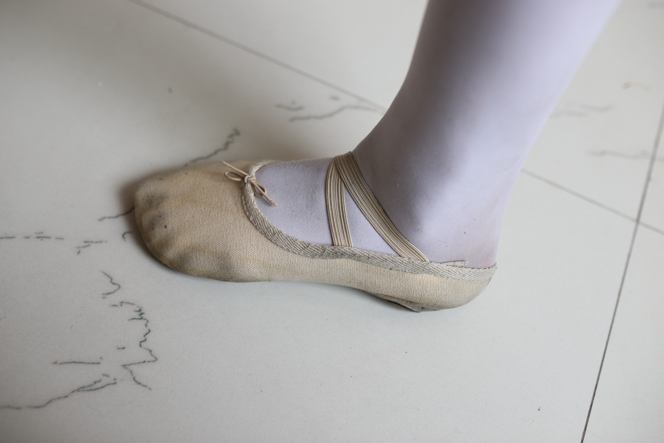 图片[22]-大西瓜爱牙膏-早期作品-W016 舞蹈家6-红衣三姐妹 [220P] – 速更版-美库