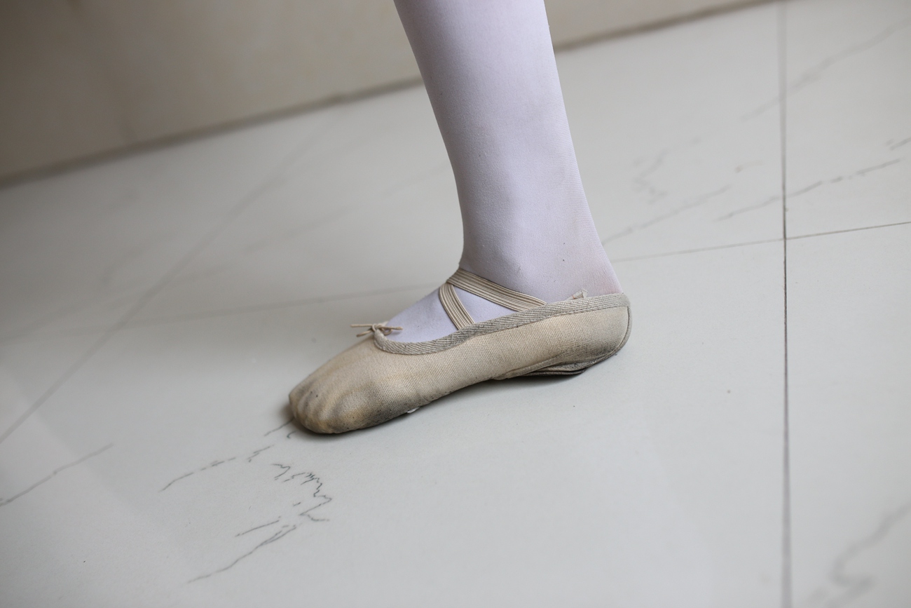 图片[23]-大西瓜爱牙膏-早期作品-W016 舞蹈家6-红衣三姐妹 [220P] – 速更版-美库