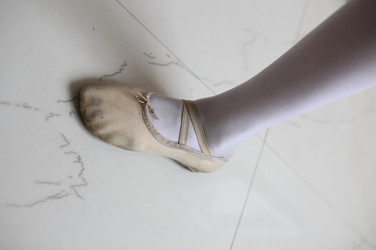 图片[24]-大西瓜爱牙膏-早期作品-W016 舞蹈家6-红衣三姐妹 [220P] – 速更版-美库