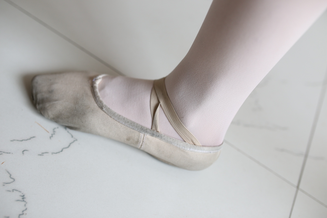 图片[25]-大西瓜爱牙膏-早期作品-W016 舞蹈家6-红衣三姐妹 [220P] – 速更版-美库