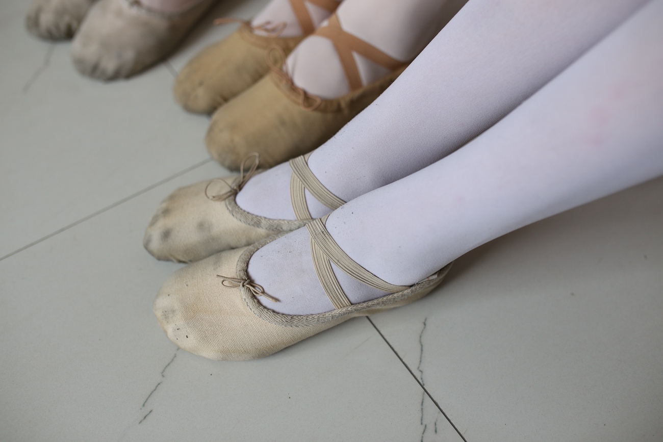 图片[39]-大西瓜爱牙膏-早期作品-W016 舞蹈家6-红衣三姐妹 [220P] – 速更版-美库