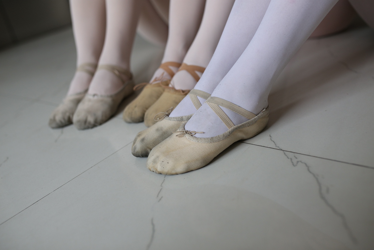 图片[41]-大西瓜爱牙膏-早期作品-W016 舞蹈家6-红衣三姐妹 [220P] – 速更版-美库