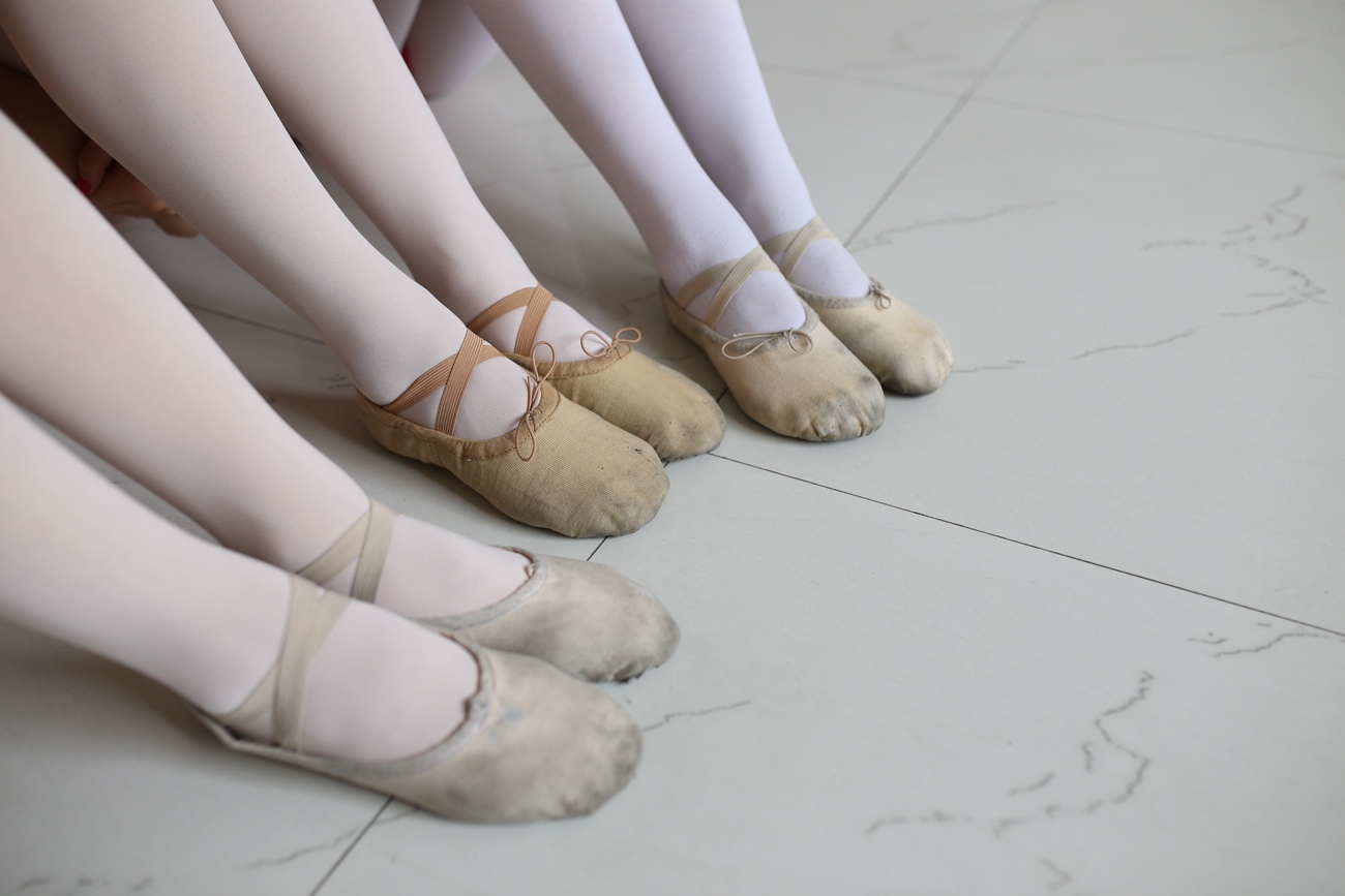 图片[43]-大西瓜爱牙膏-早期作品-W016 舞蹈家6-红衣三姐妹 [220P] – 速更版-美库