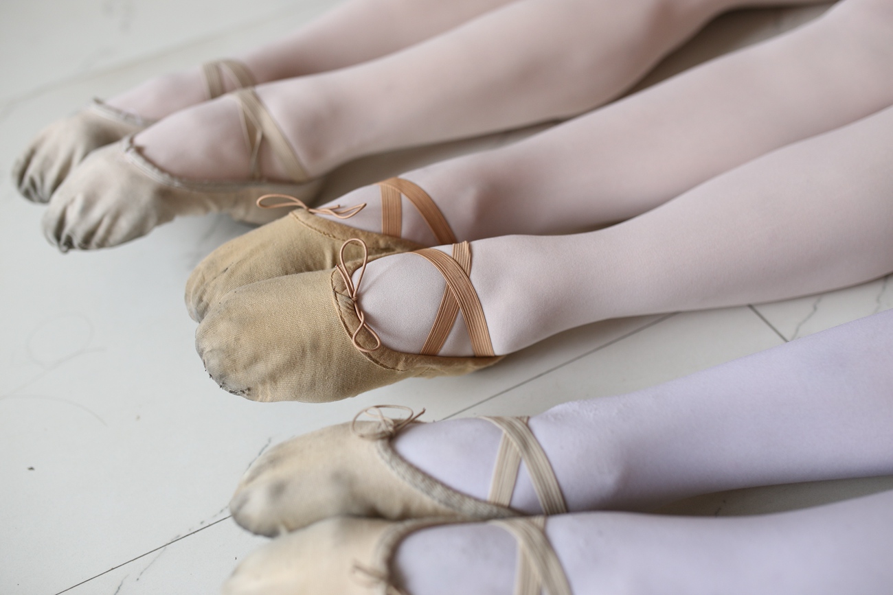 图片[48]-大西瓜爱牙膏-早期作品-W016 舞蹈家6-红衣三姐妹 [220P] – 速更版-美库