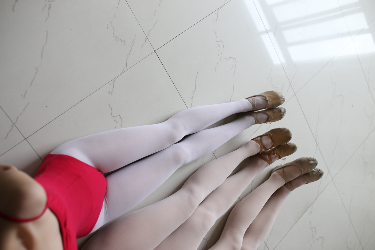 图片[54]-大西瓜爱牙膏-早期作品-W016 舞蹈家6-红衣三姐妹 [220P] – 速更版-美库