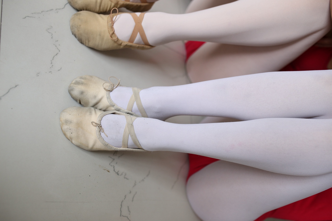 图片[62]-大西瓜爱牙膏-早期作品-W016 舞蹈家6-红衣三姐妹 [220P] – 速更版-美库