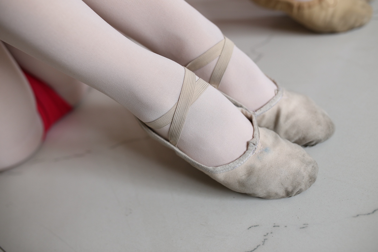 图片[66]-大西瓜爱牙膏-早期作品-W016 舞蹈家6-红衣三姐妹 [220P] – 速更版-美库