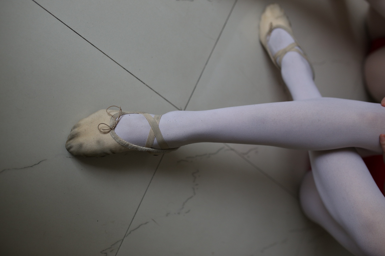 图片[77]-大西瓜爱牙膏-早期作品-W016 舞蹈家6-红衣三姐妹 [220P] – 速更版-美库