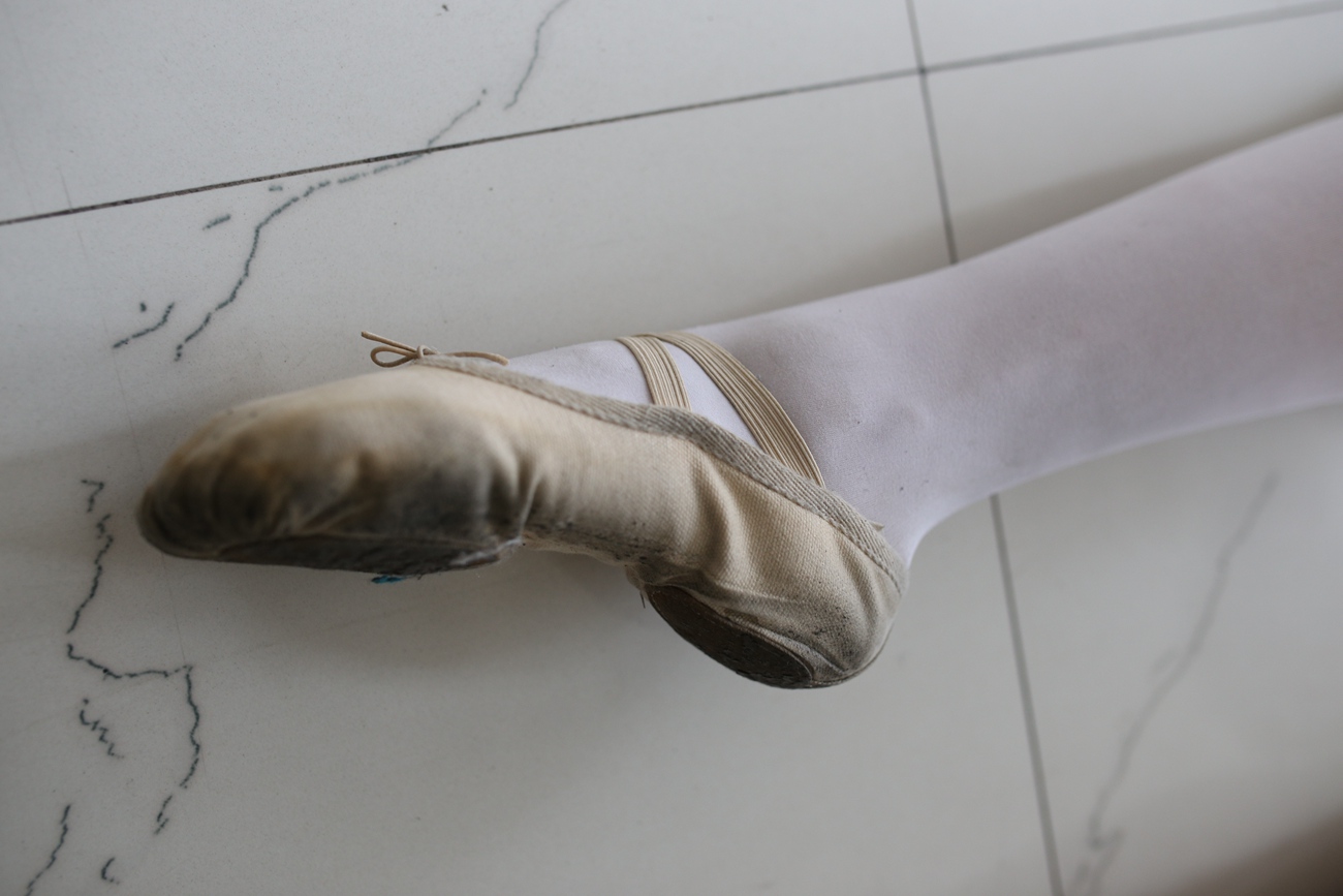 图片[140]-大西瓜爱牙膏-早期作品-W016 舞蹈家6-红衣三姐妹 [220P] – 速更版-美库