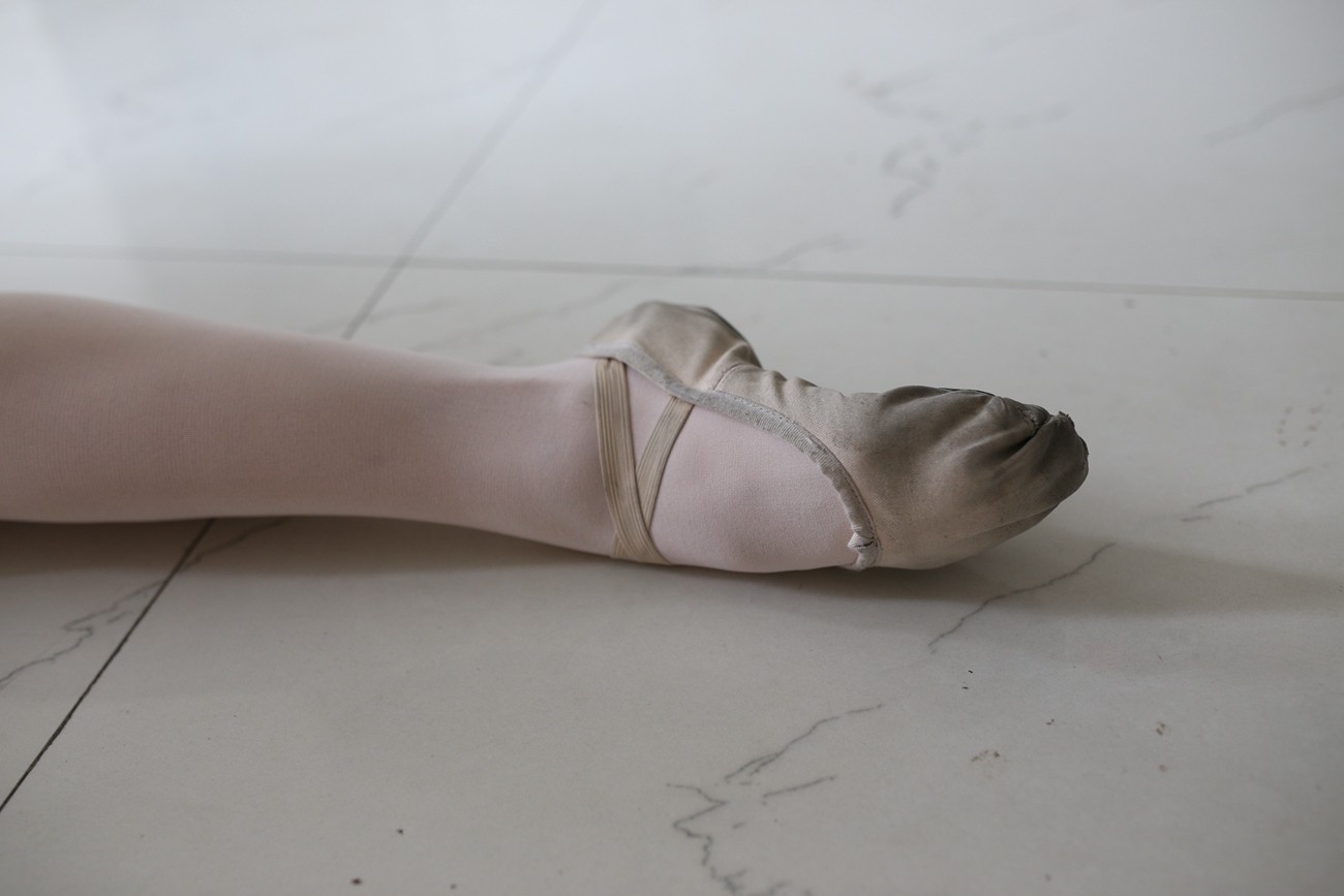 图片[143]-大西瓜爱牙膏-早期作品-W016 舞蹈家6-红衣三姐妹 [220P] – 速更版-美库