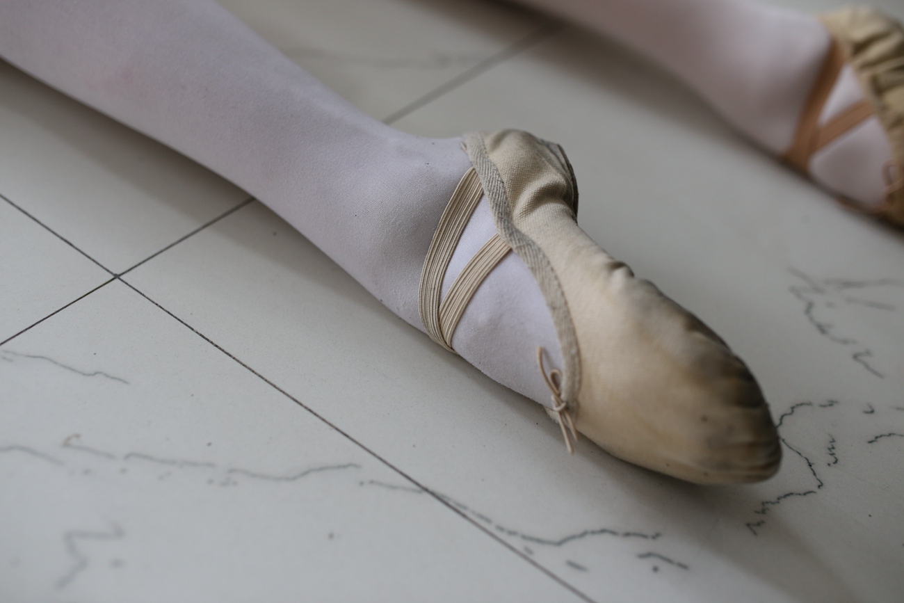 图片[144]-大西瓜爱牙膏-早期作品-W016 舞蹈家6-红衣三姐妹 [220P] – 速更版-美库