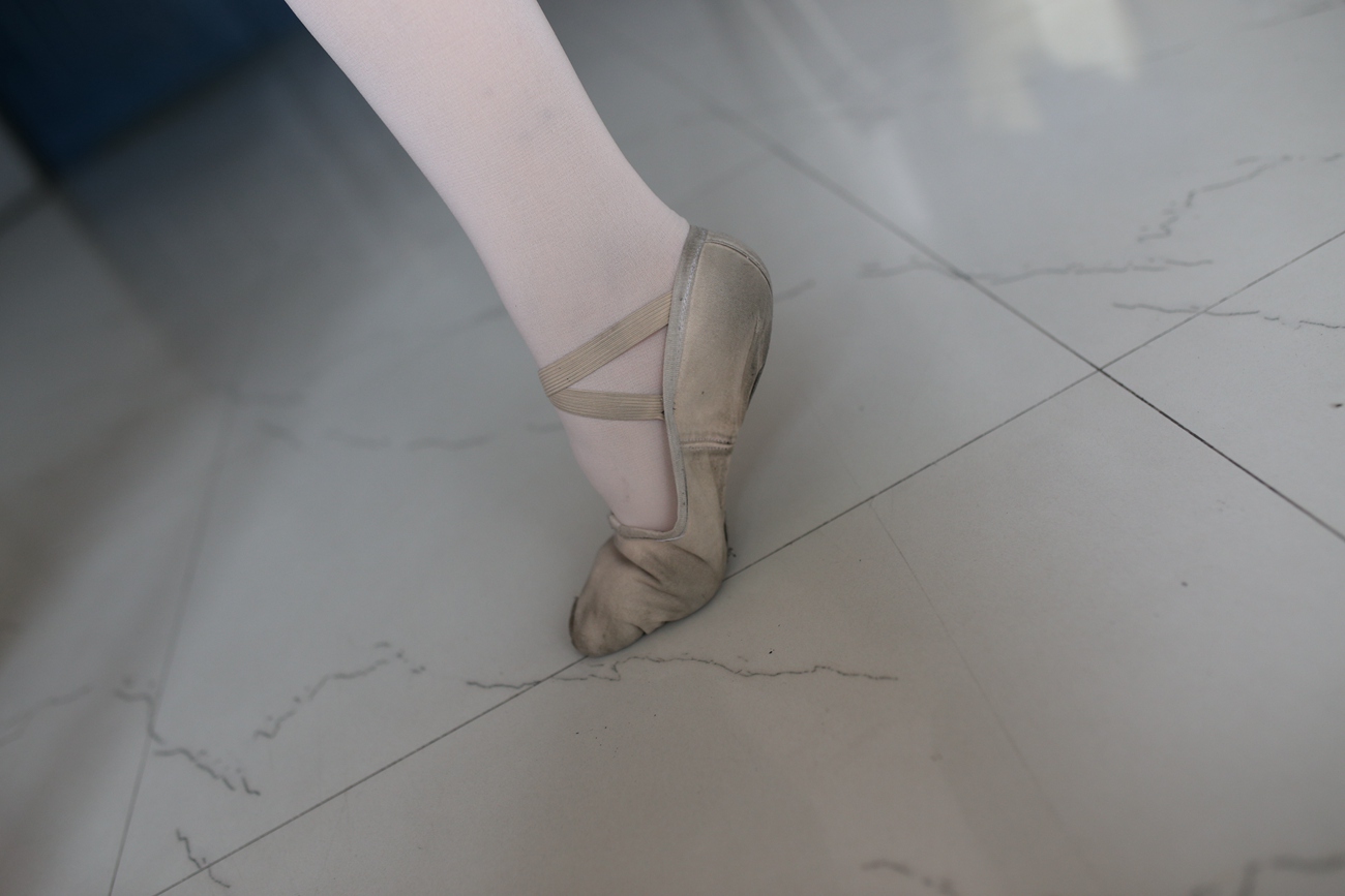 图片[164]-大西瓜爱牙膏-早期作品-W016 舞蹈家6-红衣三姐妹 [220P] – 速更版-美库