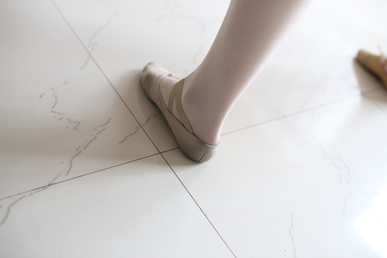 图片[175]-大西瓜爱牙膏-早期作品-W016 舞蹈家6-红衣三姐妹 [220P] – 速更版-美库