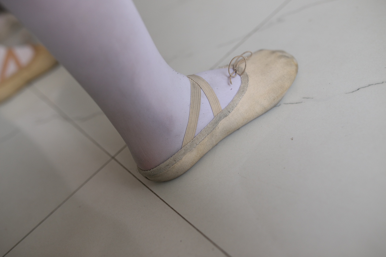 图片[179]-大西瓜爱牙膏-早期作品-W016 舞蹈家6-红衣三姐妹 [220P] – 速更版-美库