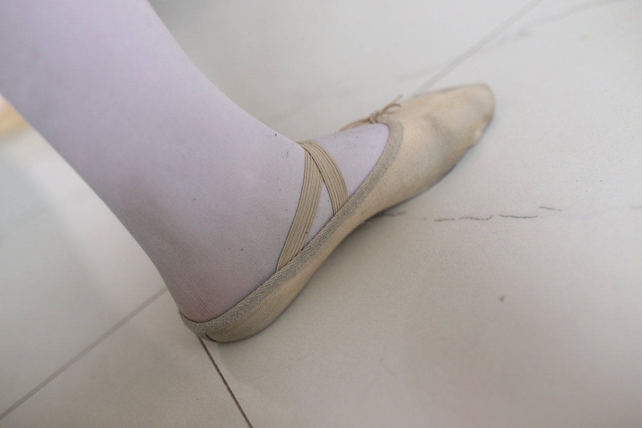 图片[186]-大西瓜爱牙膏-早期作品-W016 舞蹈家6-红衣三姐妹 [220P] – 速更版-美库