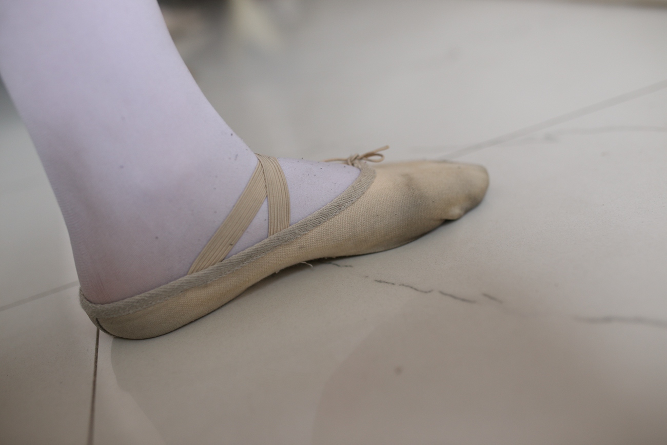 图片[187]-大西瓜爱牙膏-早期作品-W016 舞蹈家6-红衣三姐妹 [220P] – 速更版-美库