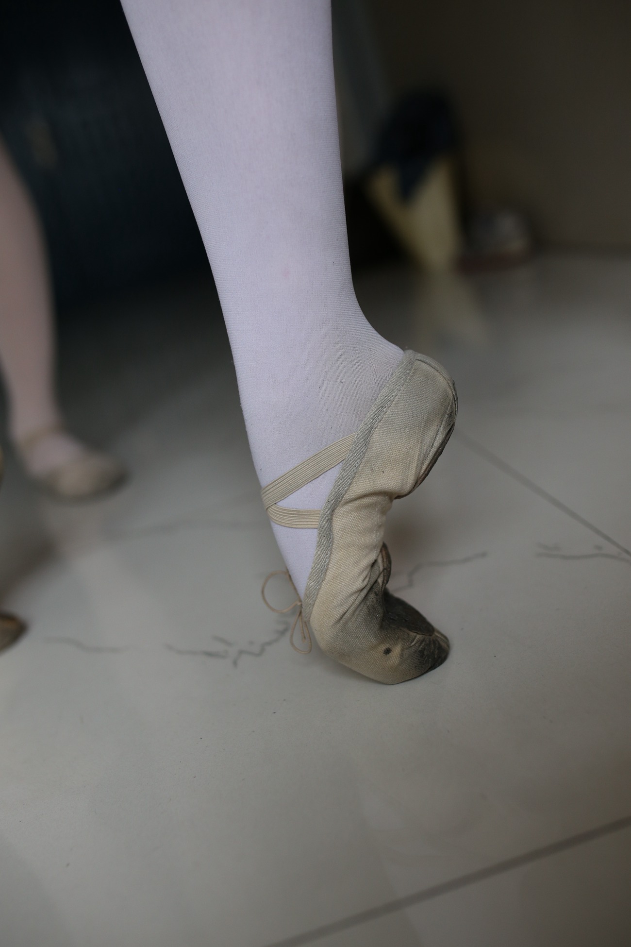 图片[205]-大西瓜爱牙膏-早期作品-W016 舞蹈家6-红衣三姐妹 [220P] – 速更版-美库