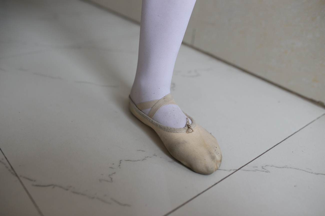 图片[208]-大西瓜爱牙膏-早期作品-W016 舞蹈家6-红衣三姐妹 [220P] – 速更版-美库