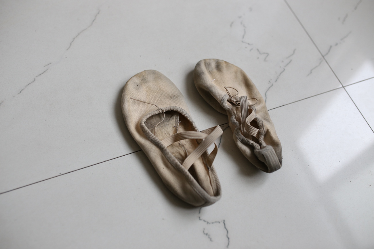 图片[216]-大西瓜爱牙膏-早期作品-W016 舞蹈家6-红衣三姐妹 [220P] – 速更版-美库