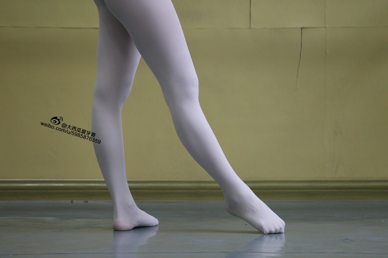 图片[246]-大西瓜爱牙膏-早期作品-W017 舞蹈家7-红绿蓝三姐妹 [291P] – 速更版-美库