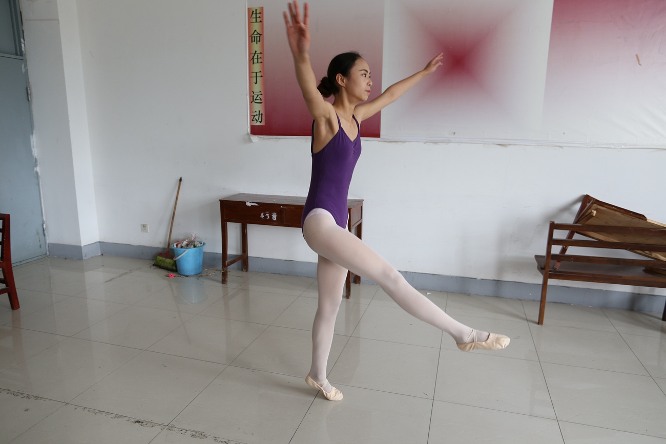 图片[364]-大西瓜爱牙膏-早期作品-W018 舞蹈家8-紫色 [376P] – 速更版-美库