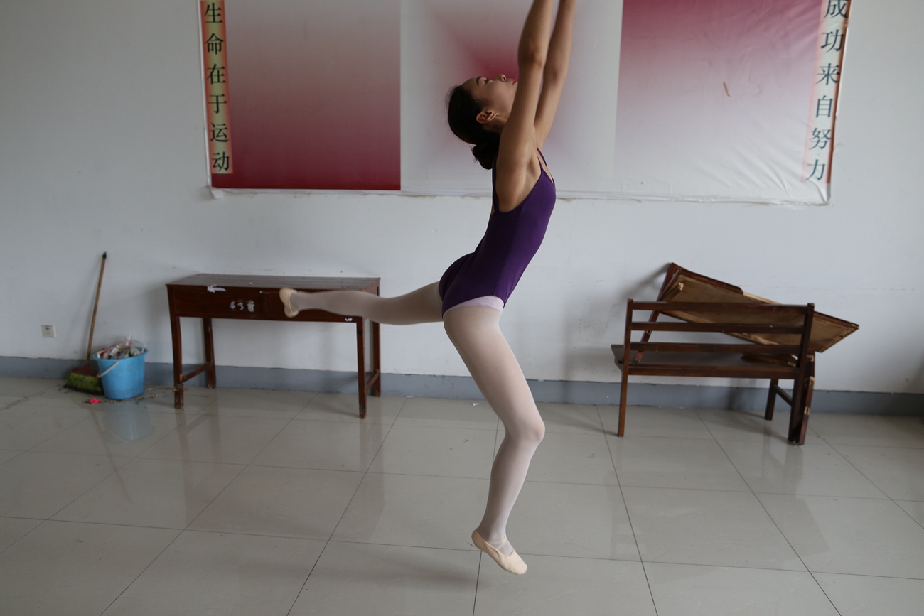 图片[366]-大西瓜爱牙膏-早期作品-W018 舞蹈家8-紫色 [376P] – 速更版-美库