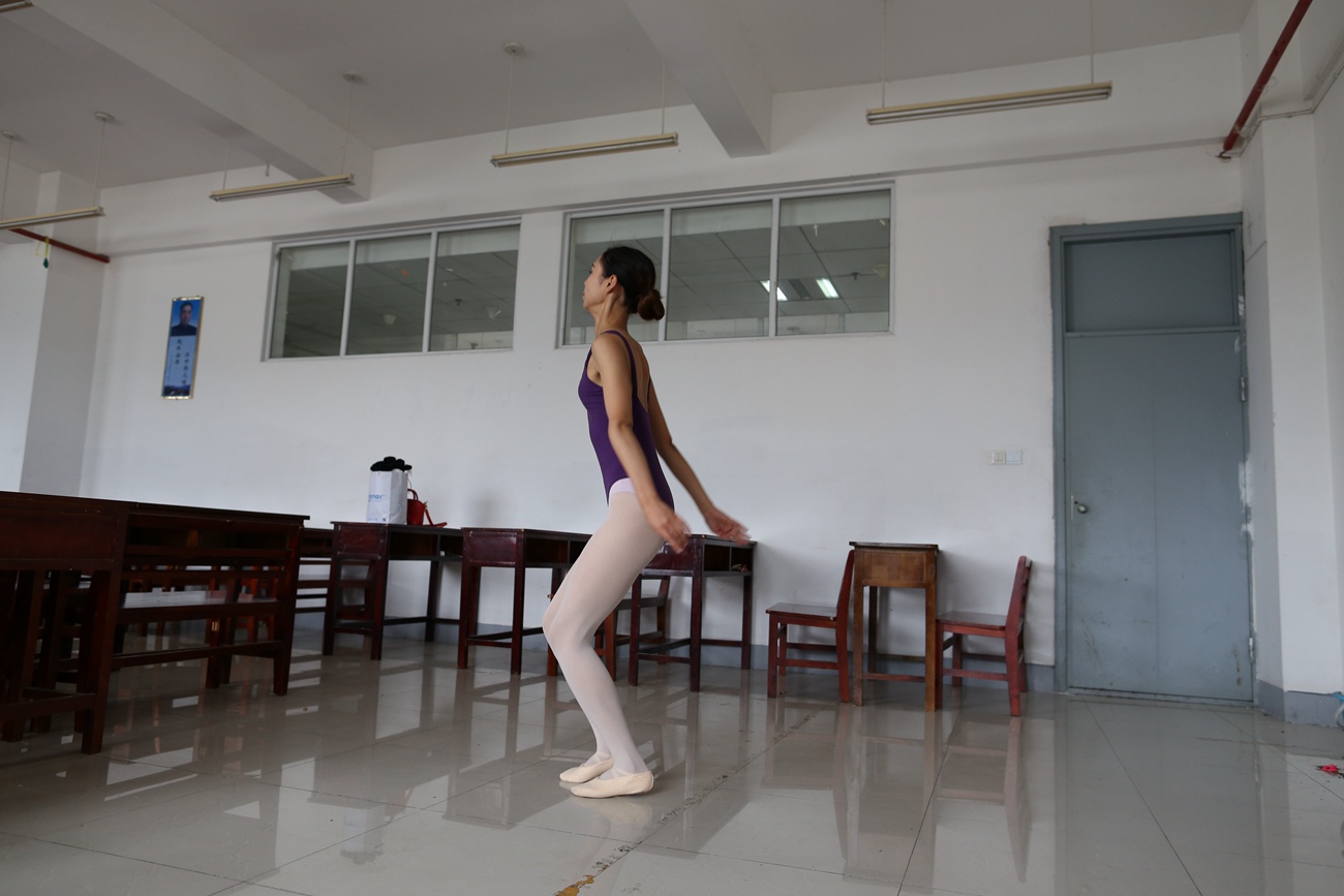 图片[372]-大西瓜爱牙膏-早期作品-W018 舞蹈家8-紫色 [376P] – 速更版-美库