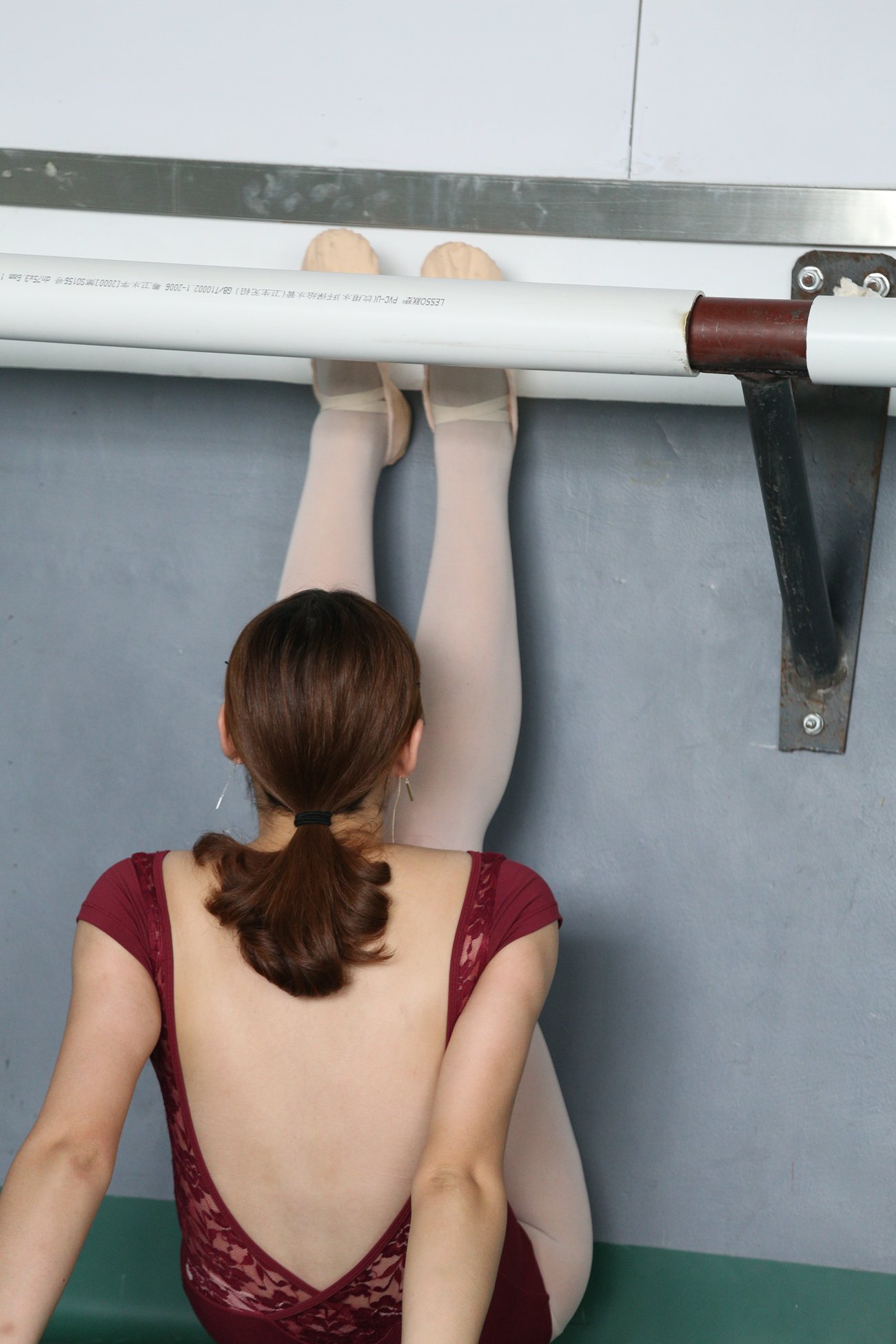 图片[45]-大西瓜爱牙膏-早期作品-W019 舞蹈家9-双红衣少女 [590P] – 速更版-美库