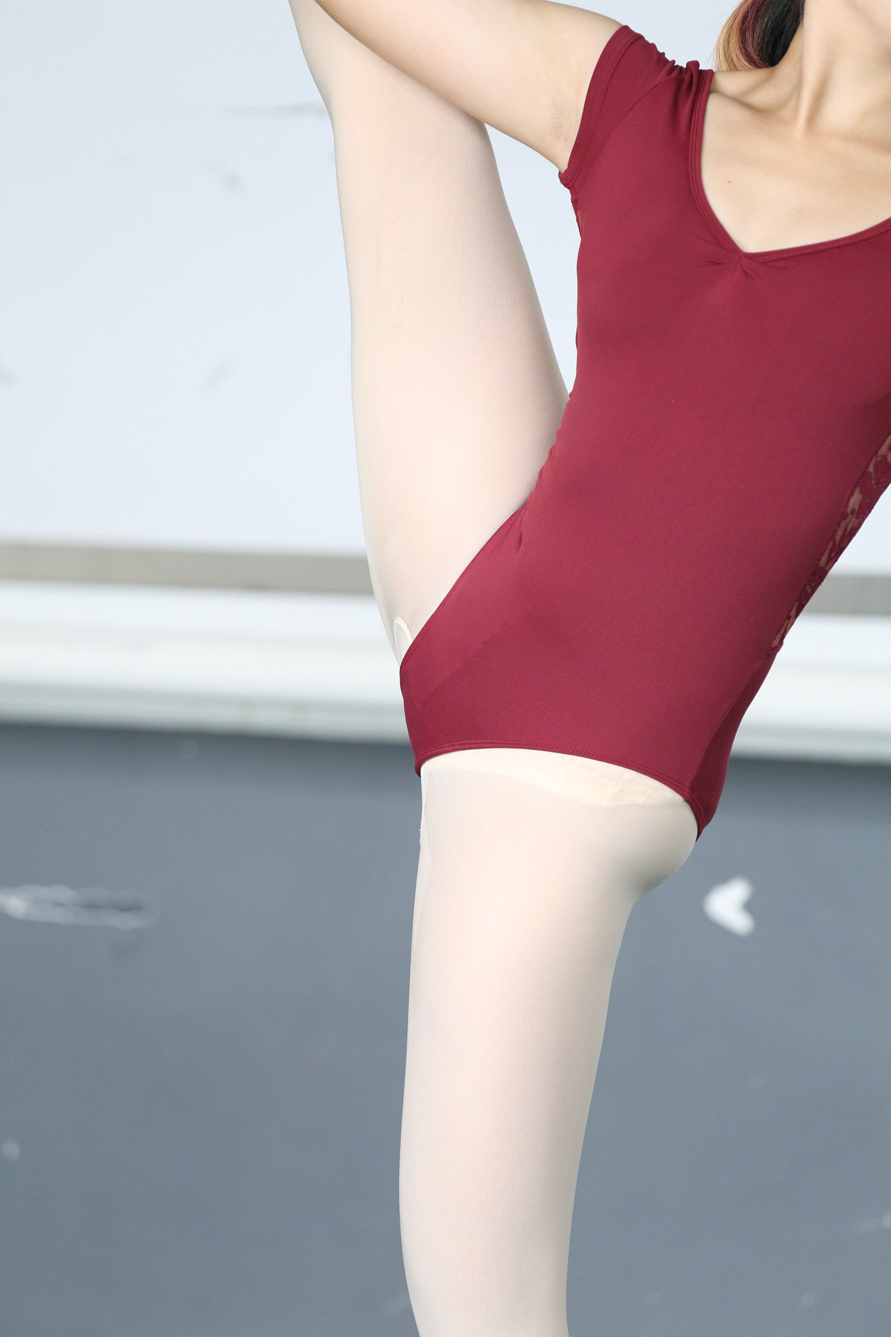 图片[514]-大西瓜爱牙膏-早期作品-W019 舞蹈家9-双红衣少女 [590P] – 速更版-美库