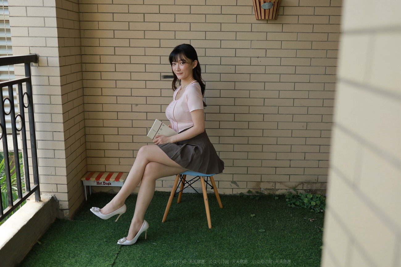 图片[42]-[IESS异思趣向] 耽丝 210921 阳台上的秋秋 [92P] – 速更版-美库