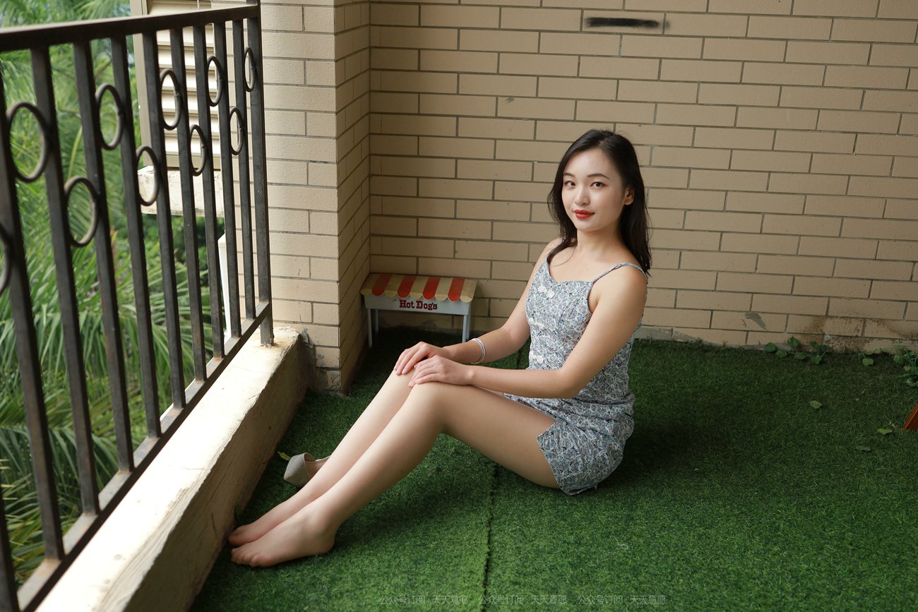 图片[46]-[IESS异思趣向] 耽丝 210923 星星的碎花裙 [77P] – 速更版-美库