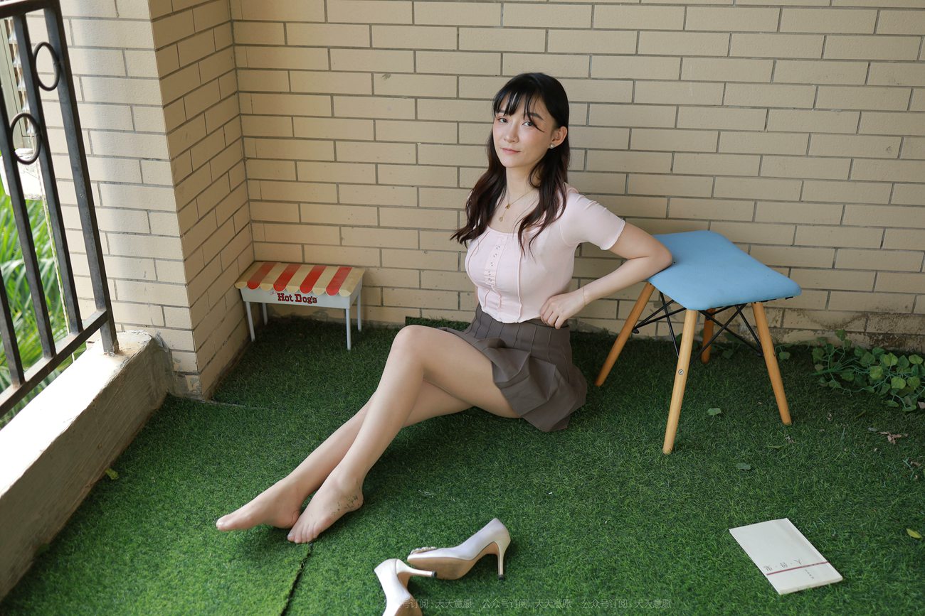 图片[68]-[IESS异思趣向] 耽丝 210921 阳台上的秋秋 [92P] – 速更版-美库