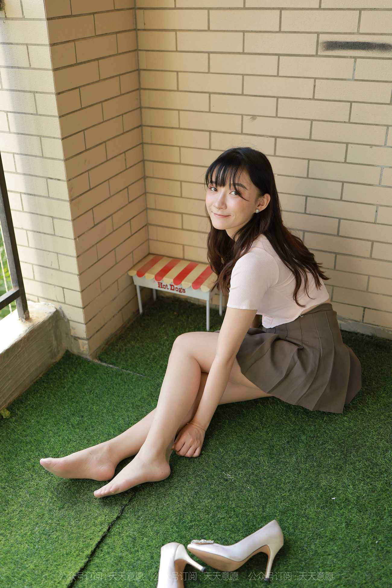 图片[71]-[IESS异思趣向] 耽丝 210921 阳台上的秋秋 [92P] – 速更版-美库