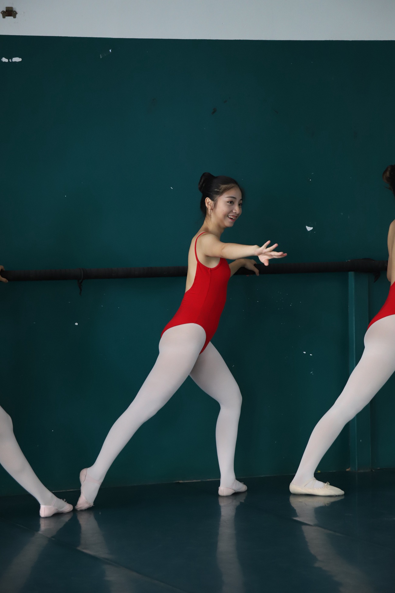 图片[173]-大西瓜爱牙膏-早期作品-W020 舞蹈家-红色 [669P] – 速更版-美库