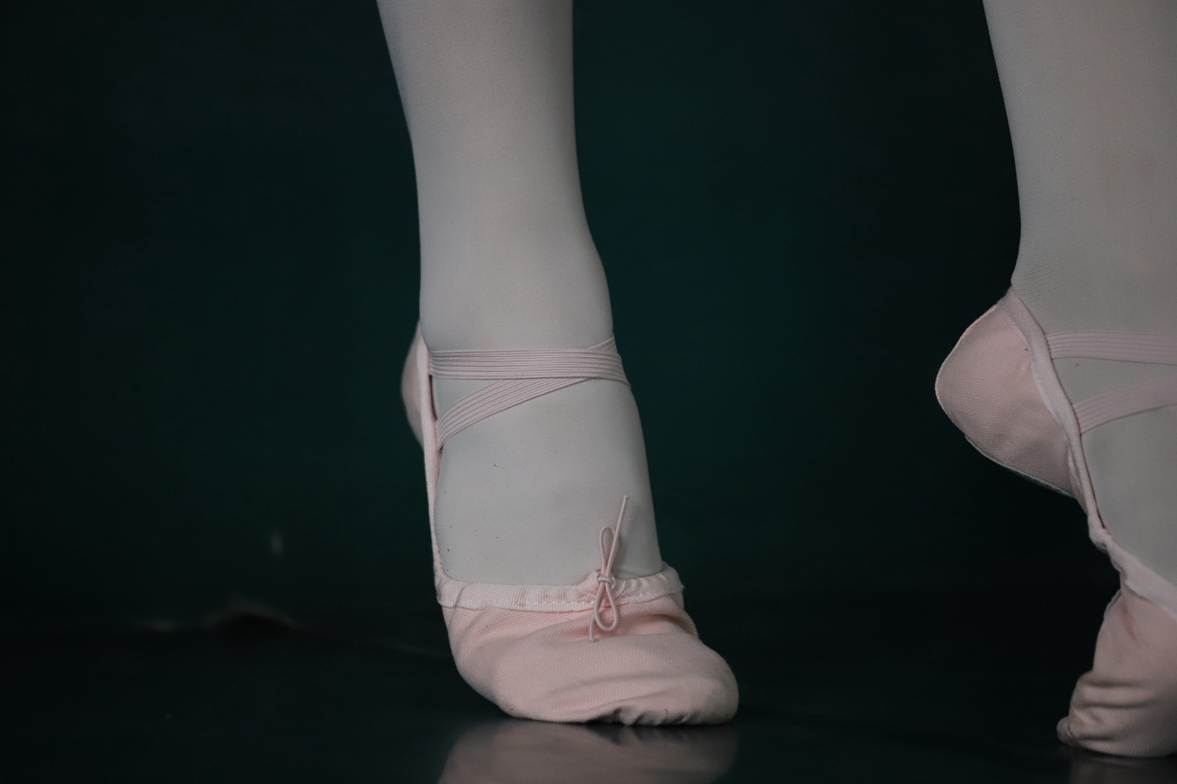 图片[340]-大西瓜爱牙膏-早期作品-W020 舞蹈家-红色 [669P] – 速更版-美库